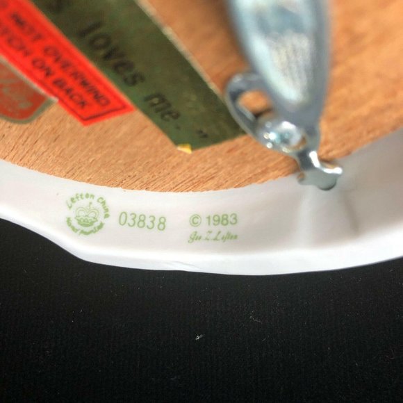 VTG Lefton Music Box Plays Jesus Loves Me Boy Pray - Picture 11 of 11